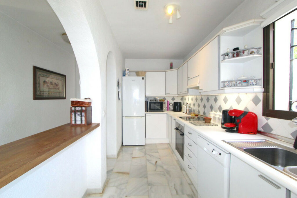 Detached Villa La Capellania Málaga - image 12