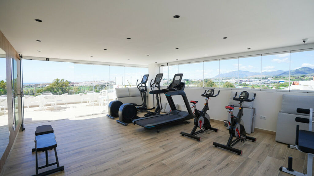 Middle Floor Apartment Marbella Málaga - image 13