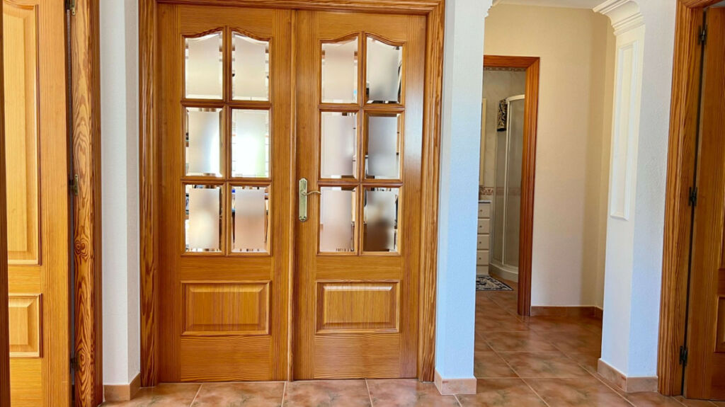 Detached Villa Calpe Alicante - image 12