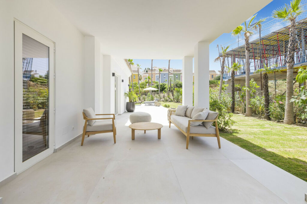 Detached Villa Casares Playa Málaga - image 12