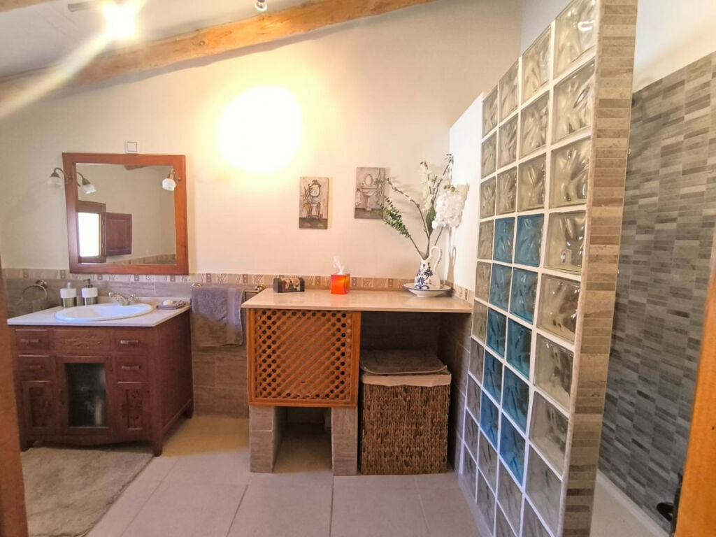 Detached Villa Chinorlet Alicante - image 12