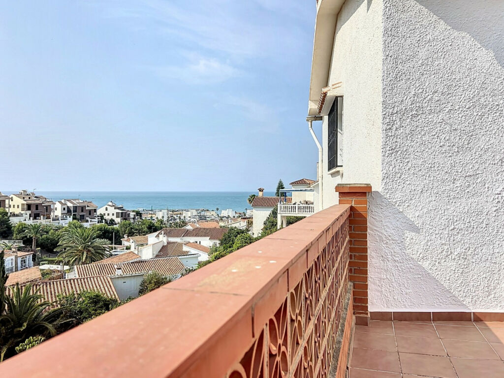 Detached Villa Caleta de Vélez Málaga - image 12