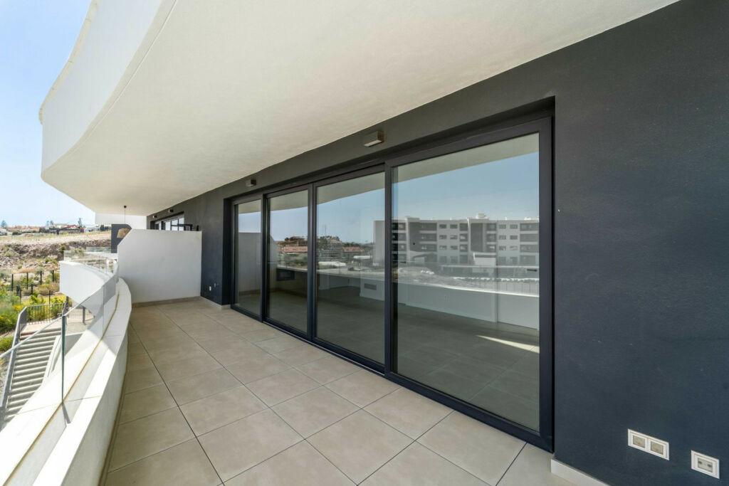 Middle Floor Apartment Fuengirola Málaga - image 12
