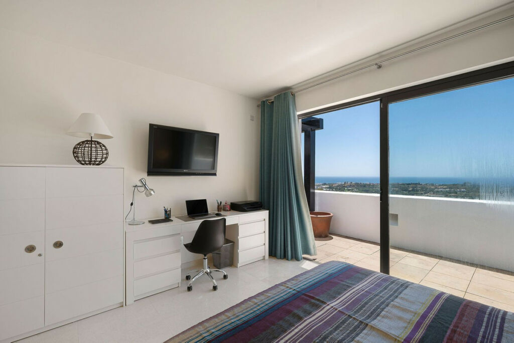 Penthouse Los Flamingos Málaga - image 12
