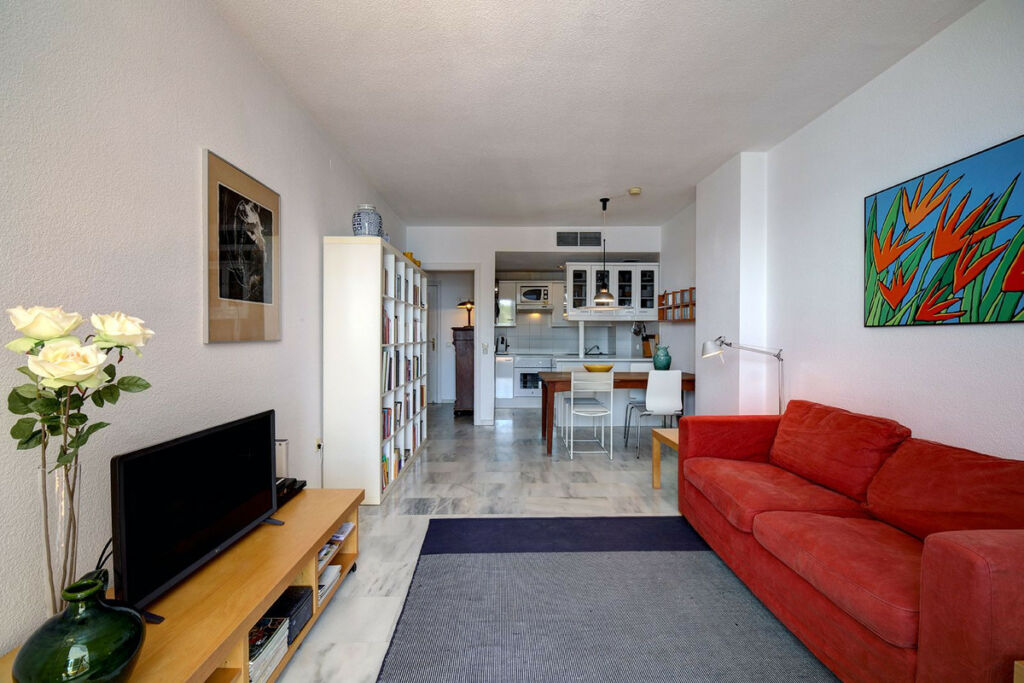 Middle Floor Apartment Estepona Málaga - image 12
