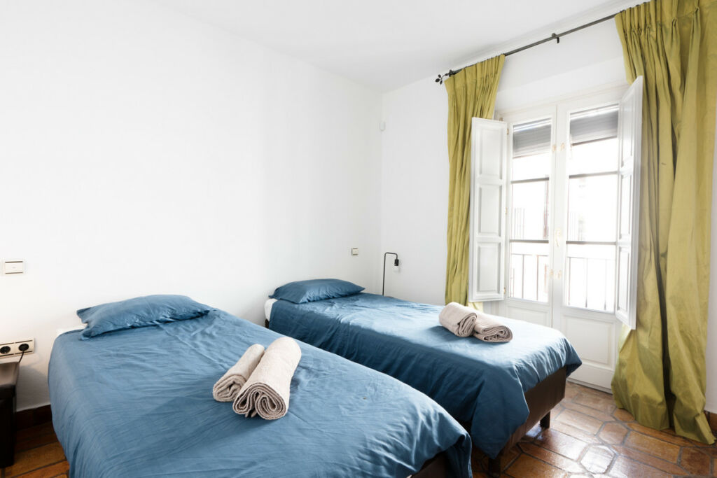 Townhouse The Golden Mile Málaga - image 12