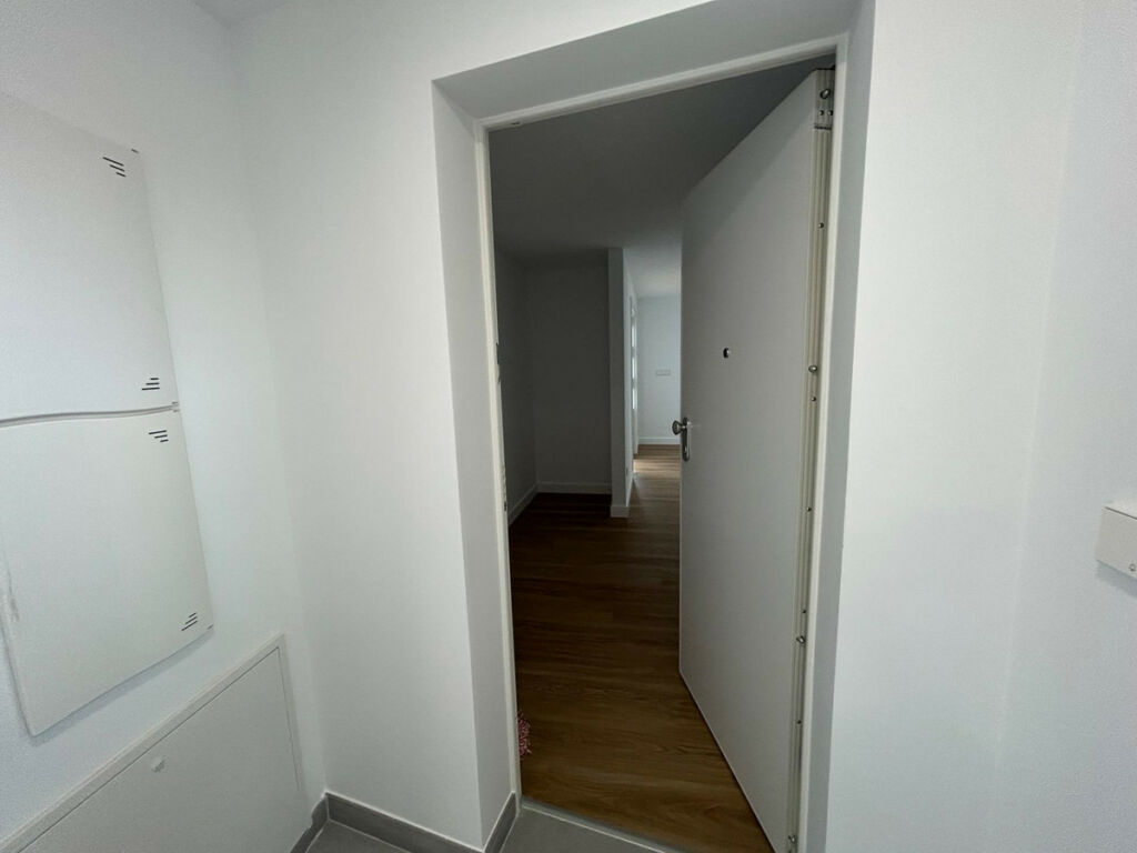 Middle Floor Apartment Benidorm Alicante - image 12