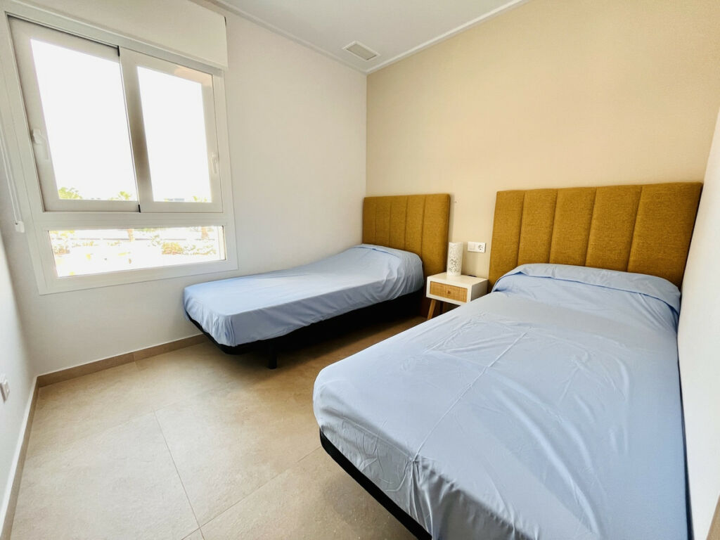Middle Floor Apartment Guardamar del Segura Alicante - image 12