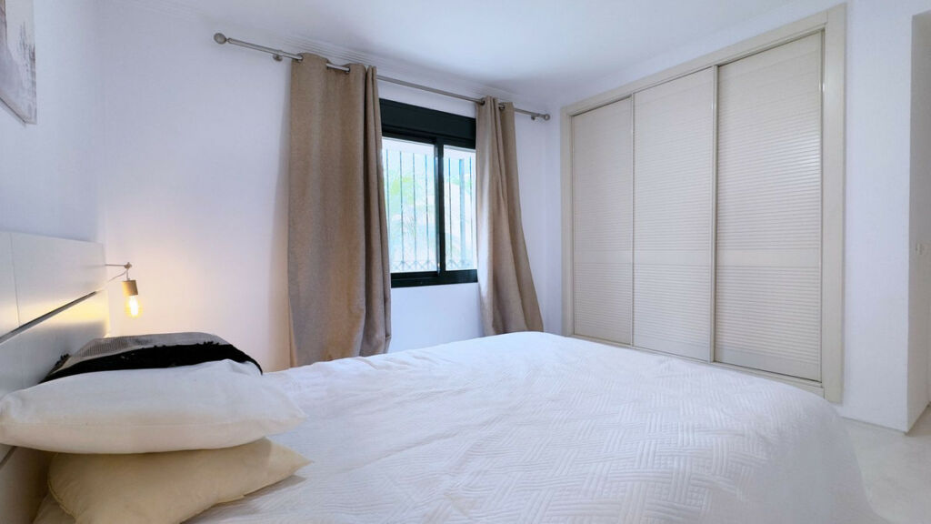 Ground Floor Apartment Nueva Andalucía Málaga - image 12