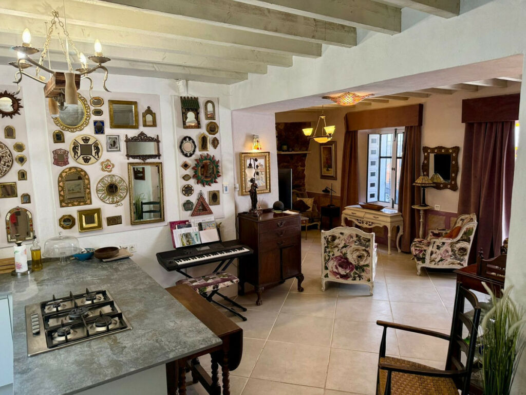 Townhouse Monda Málaga - image 12