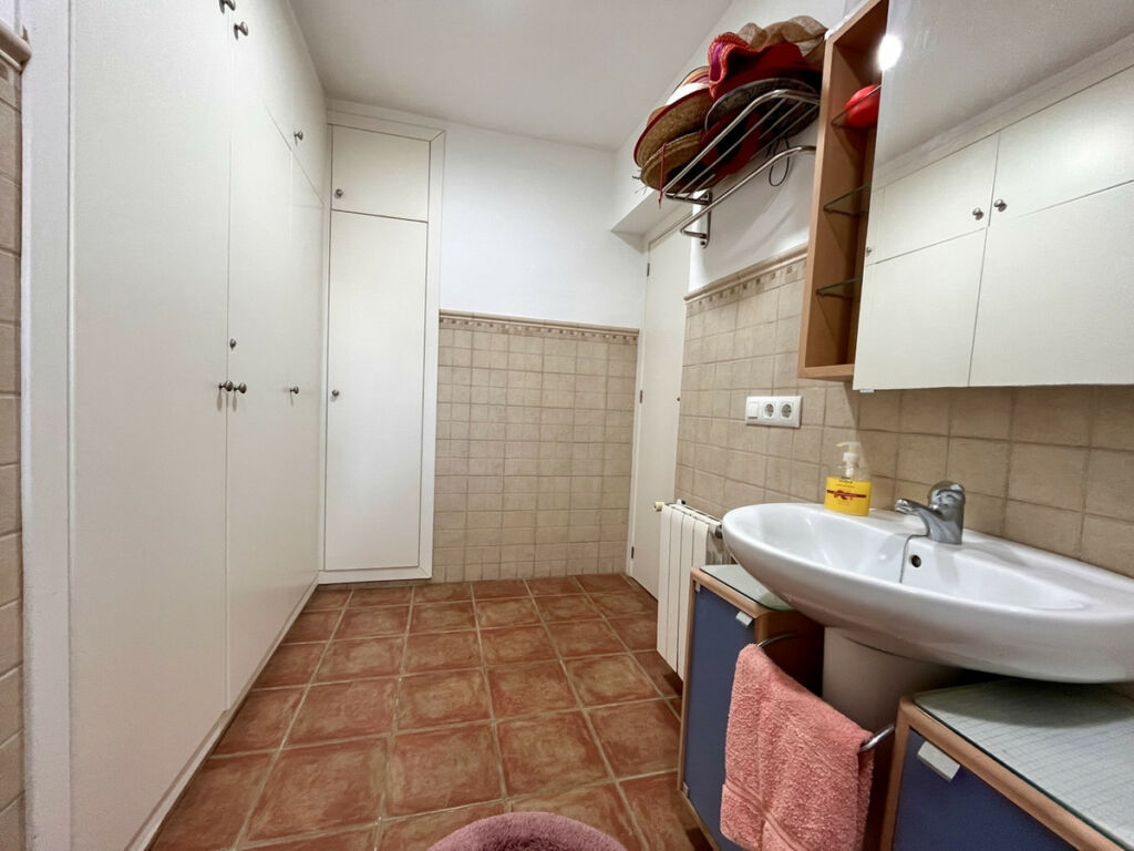 Detached Villa Cabo Roig Alicante - image 12