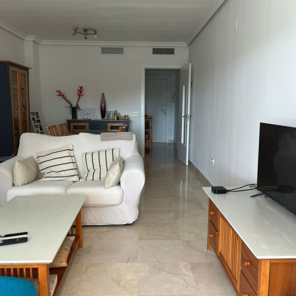 Middle Floor Apartment Estepona Málaga - image 12