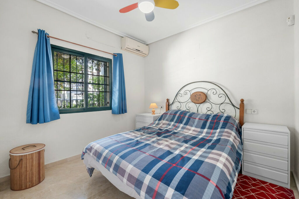 Detached Villa Orihuela Costa Alicante - image 12