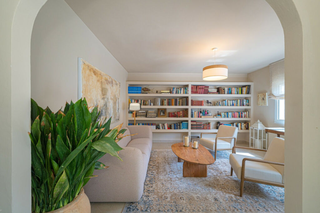 Detached Villa Denia Alicante - image 12