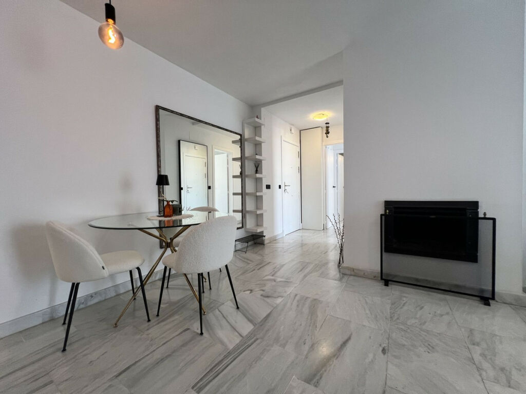 Middle Floor Apartment Benahavís Málaga - image 12