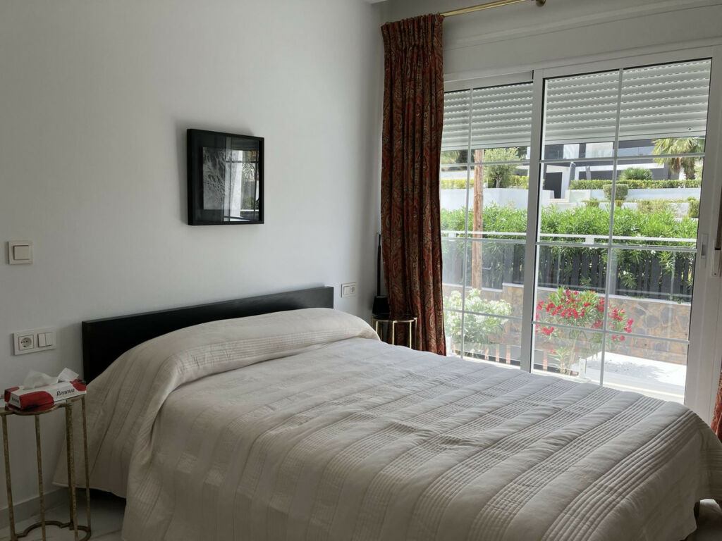 Detached Villa Puerto Banús Málaga - image 12