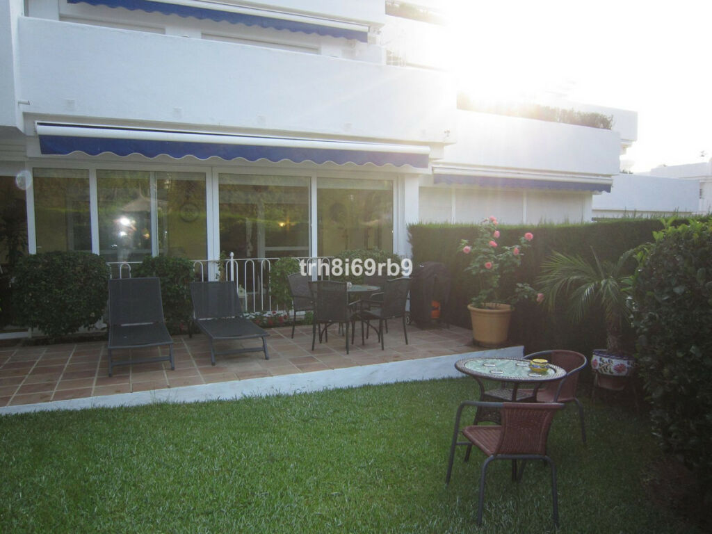 Ground Floor Apartment El Paraiso Málaga - image 12