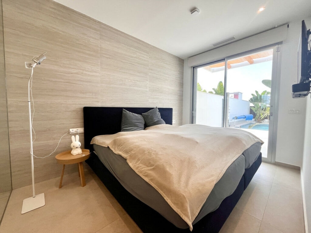 Detached Villa Torrevieja Alicante - image 12