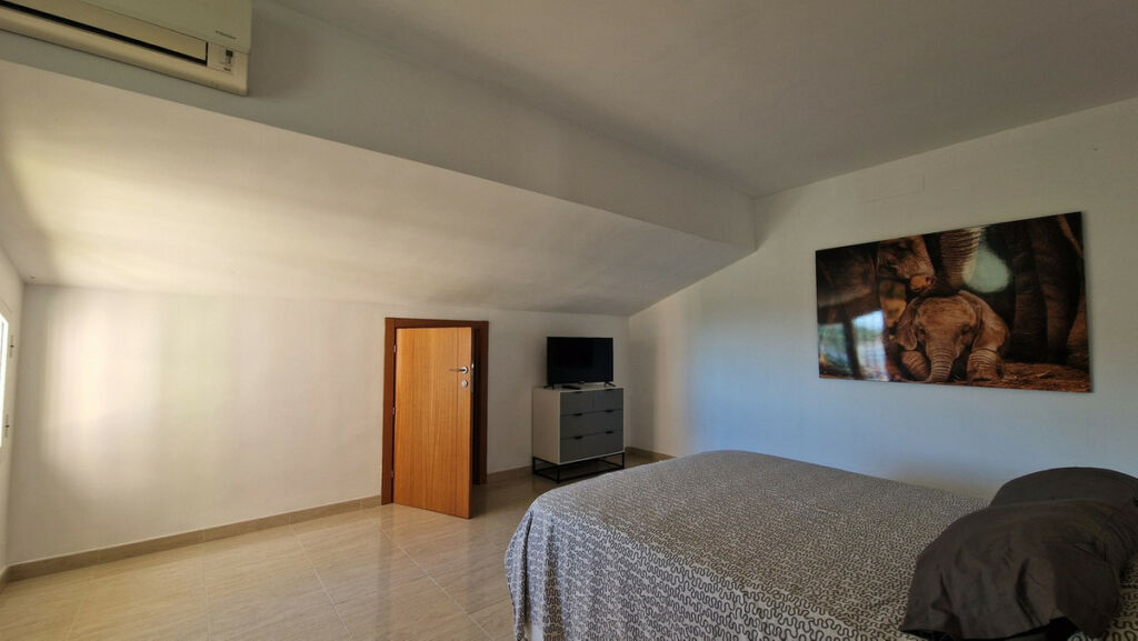 Detached Villa Orba Alicante - image 12