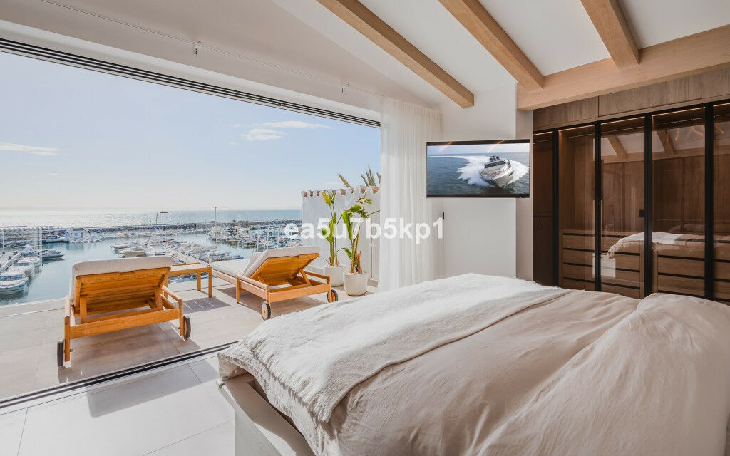 Penthouse Puerto Banús Málaga - image 12