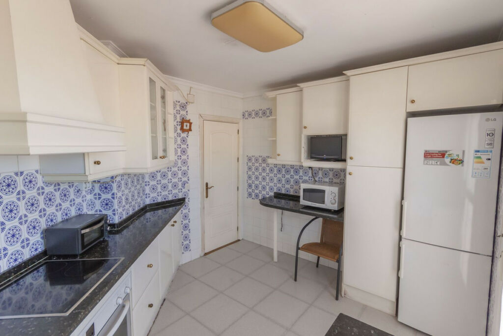 Top Floor Apartment Estepona Málaga - image 12