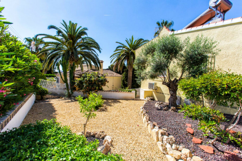 Detached Villa Benissa Alicante - image 12