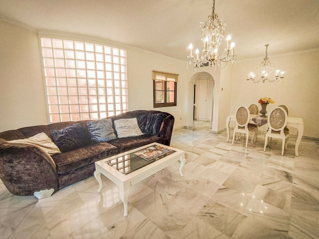 Middle Floor Apartment Hacienda del Sol Málaga - image 13