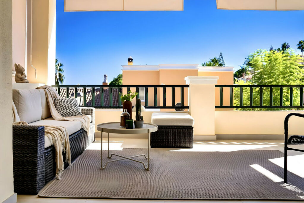 Townhouse Nueva Andalucía Málaga - image 13