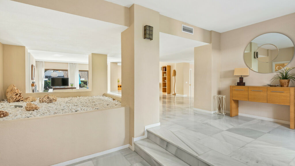 Semi-Detached House Puerto Banús Málaga - image 11