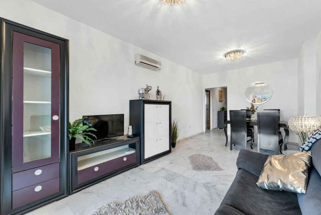 Middle Floor Apartment Riviera del Sol Málaga - image 13