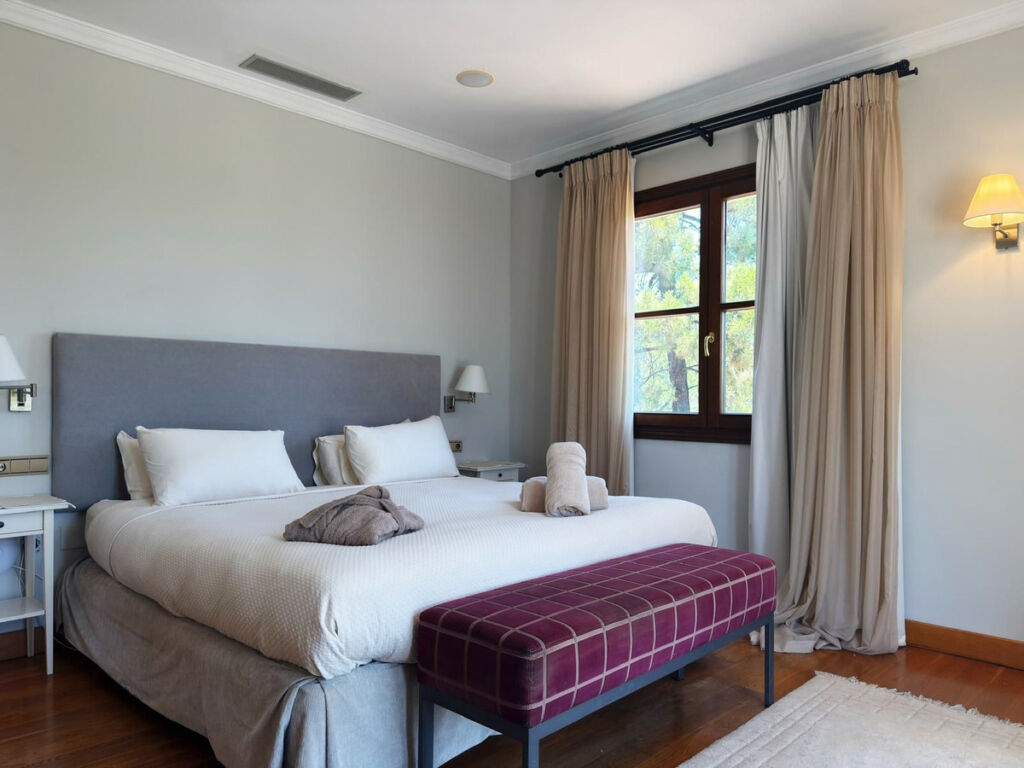 Detached Villa La Zagaleta Málaga - image 13