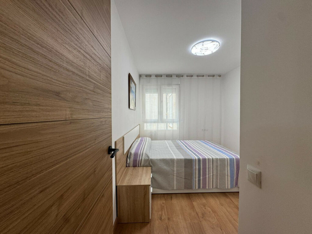Middle Floor Apartment Torrevieja Alicante - image 13