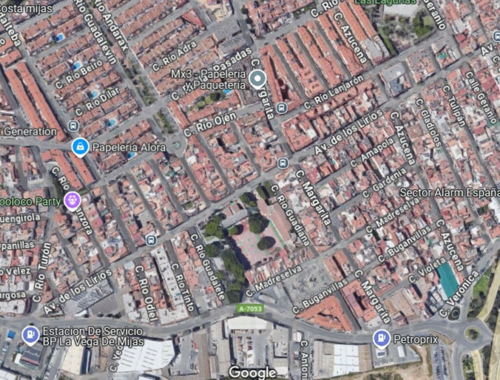 Ground Floor Apartment Las Lagunas Málaga - image 13