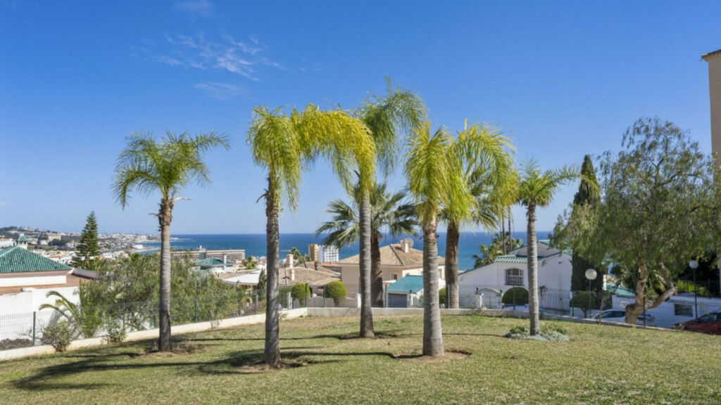 Ground Floor Apartment La Cala Málaga - image 13
