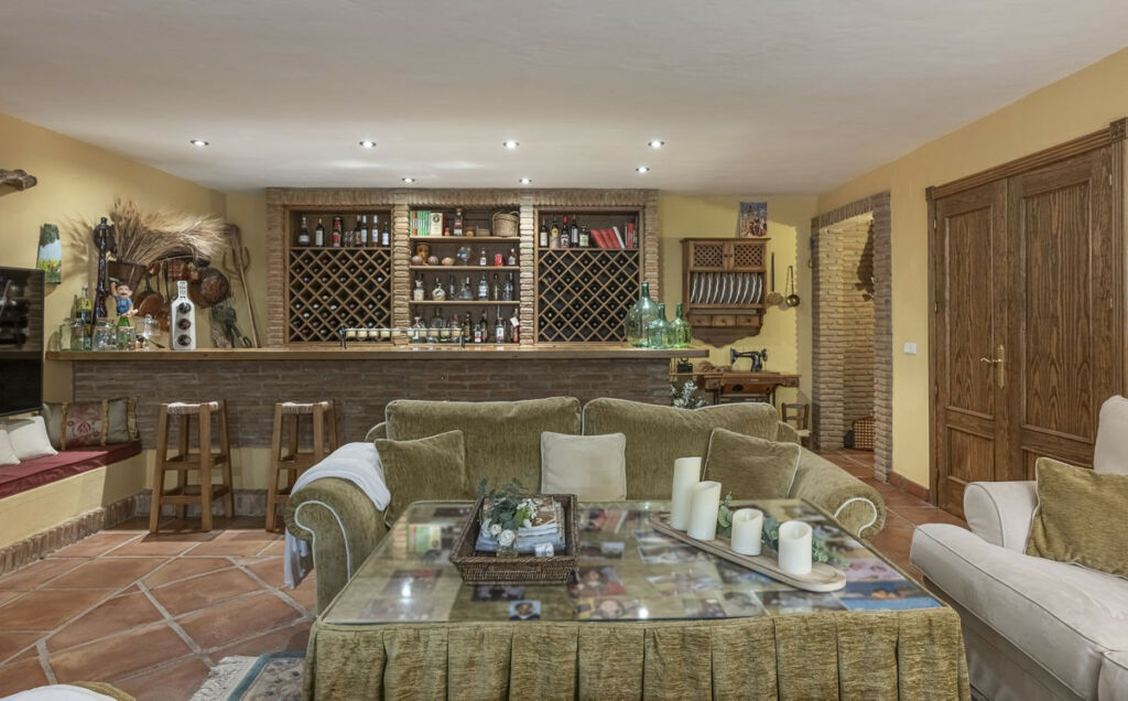 Detached Villa Guadalmina Alta Málaga - image 13
