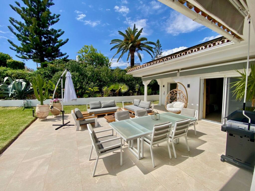 Detached Villa Marbella Málaga - image 13