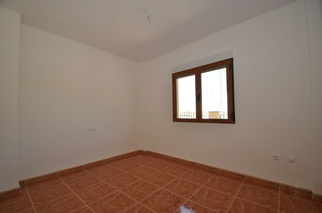 Townhouse Pinoso Alicante - image 13