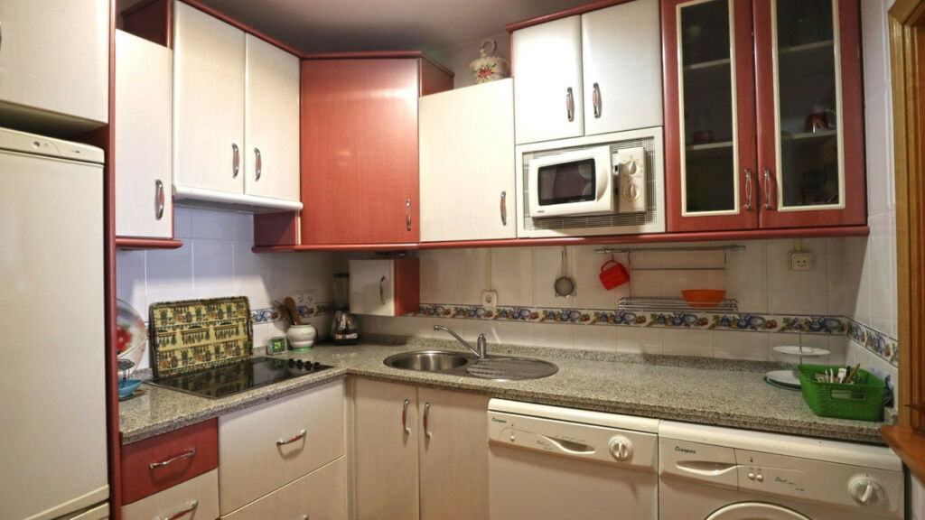 Middle Floor Apartment Marbella Málaga - image 13