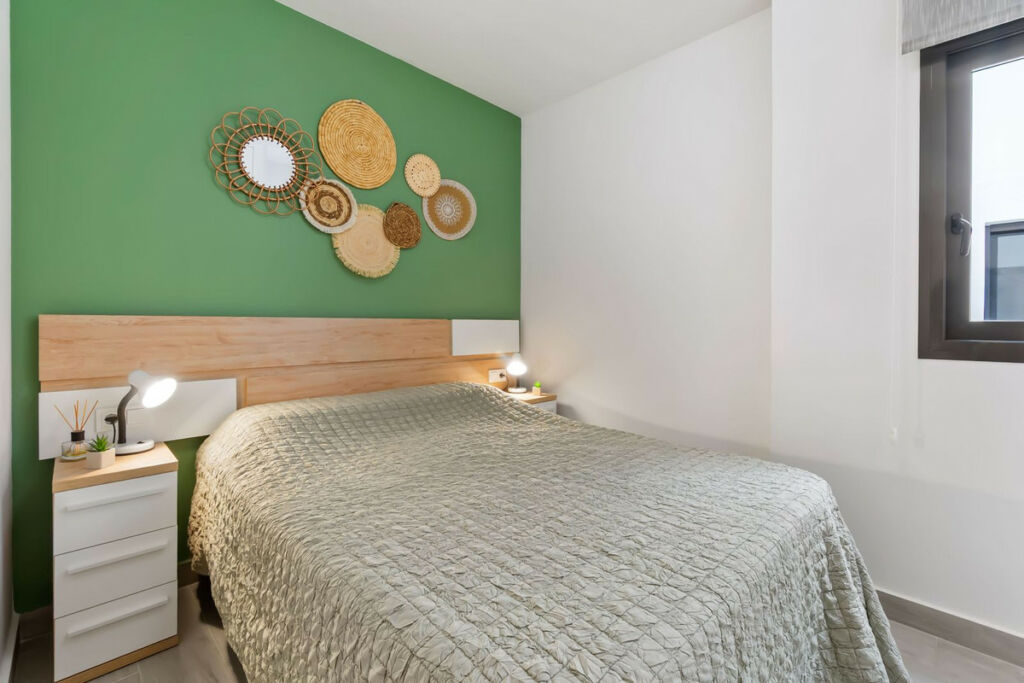 Middle Floor Apartment Torrevieja Alicante - image 13