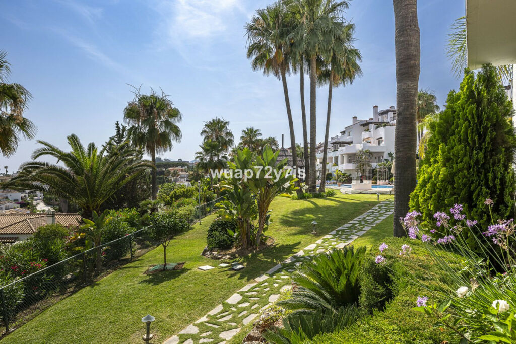 Ground Floor Apartment Nueva Andalucía Málaga - image 22