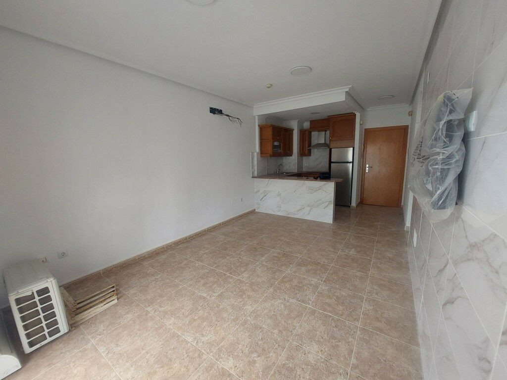 Middle Floor Apartment Orihuela Alicante - image 13