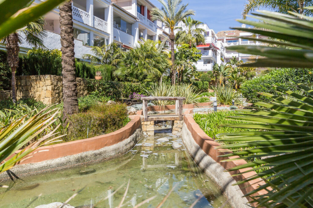 Middle Floor Apartment The Golden Mile Málaga - image 13