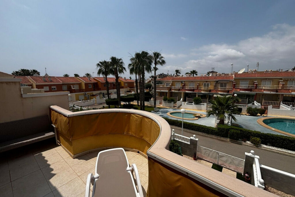 Townhouse Dona Pepa Alicante - image 13