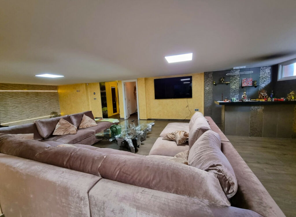 Detached Villa La Mata Alicante - image 12