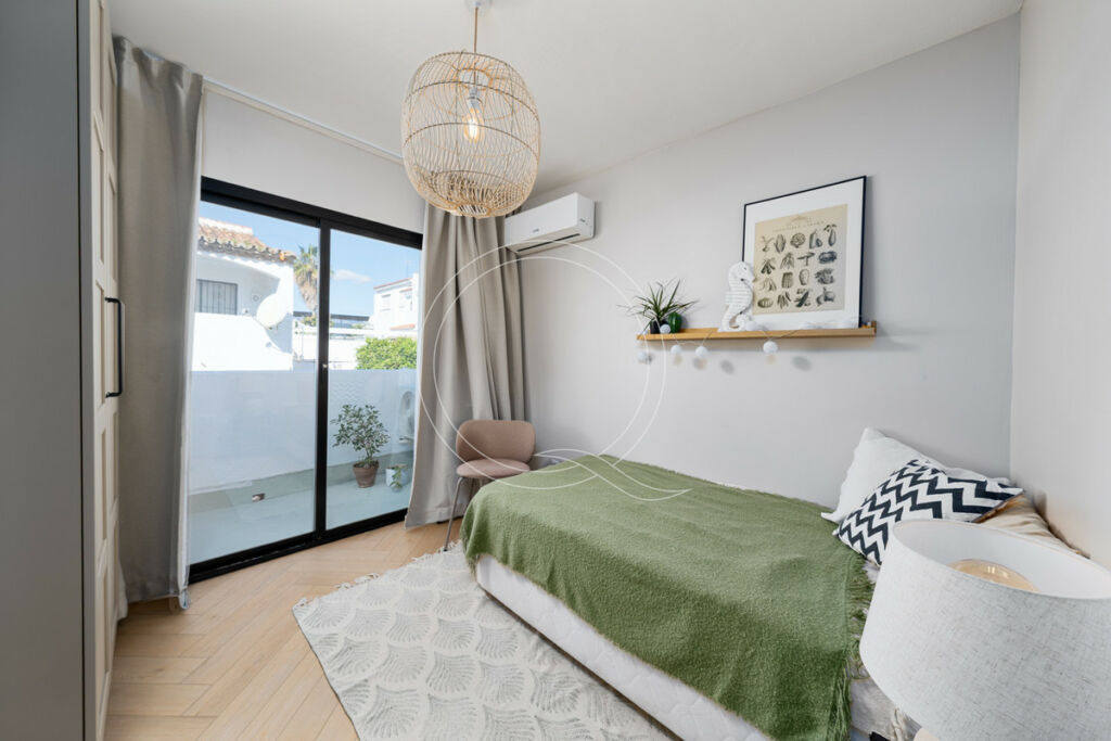 Semi-Detached House Estepona Málaga - image 13