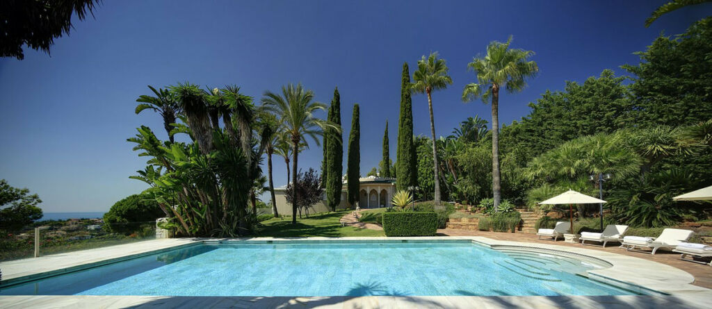 Detached Villa Río Real Málaga - image 12