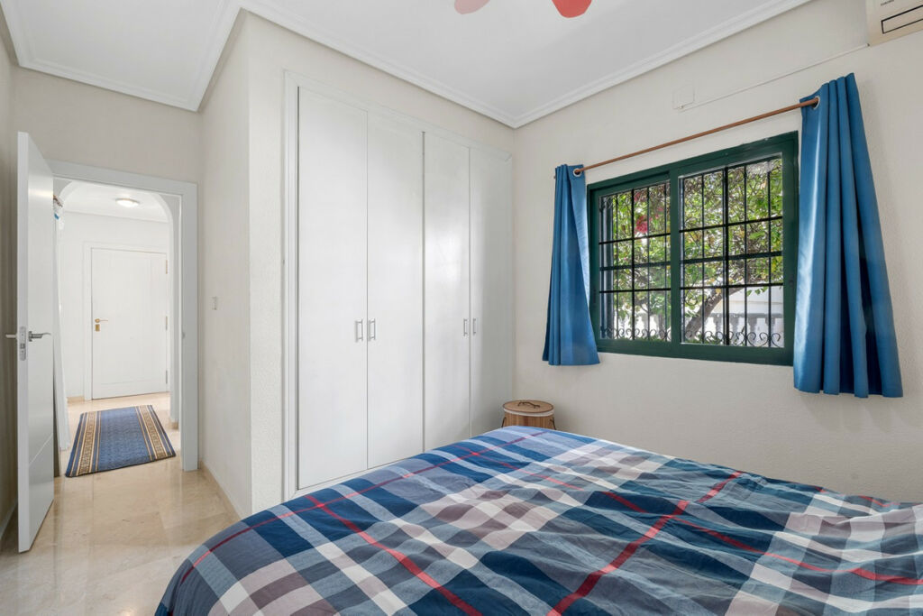 Detached Villa Orihuela Costa Alicante - image 13