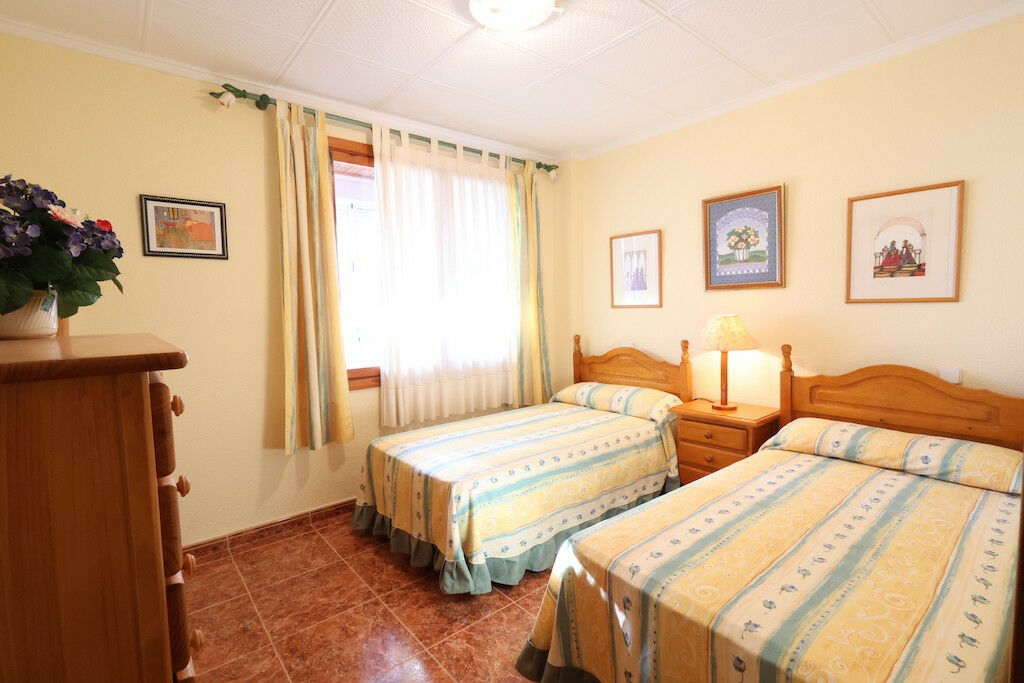 Middle Floor Apartment Torrevieja Alicante - zdjęcie 13