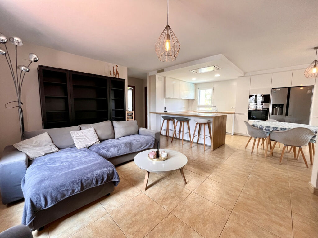 Detached Villa La Zenia Alicante - image 13