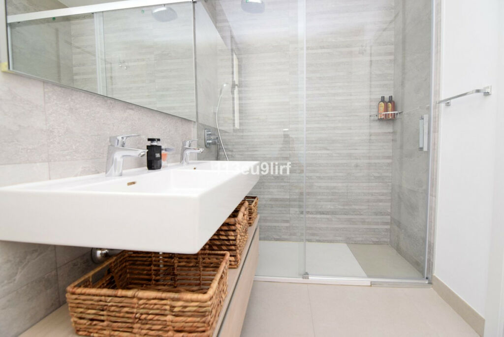 Ground Floor Apartment Estepona Málaga - image 13